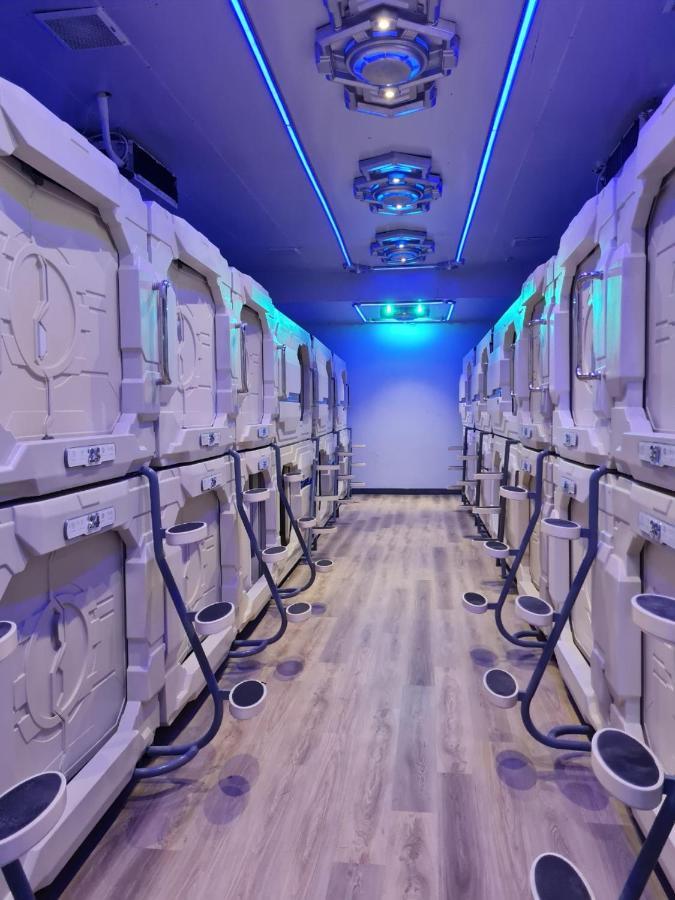 Capsule Riverside ホーチミン市 エクステリア 写真